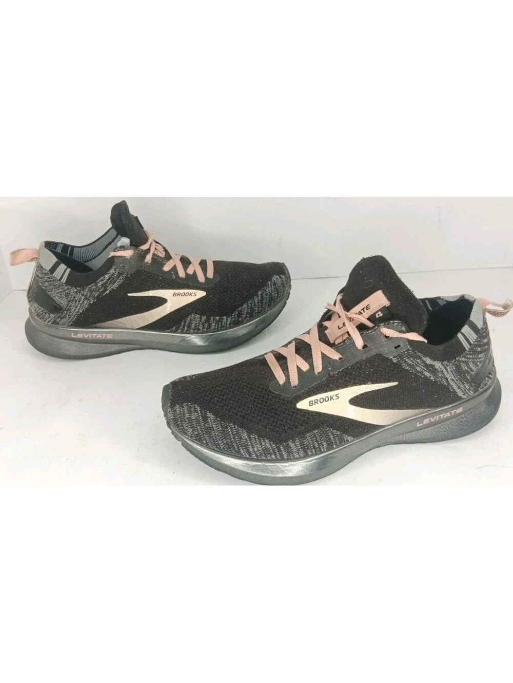 Brooks Levitate 4 Running Shoes Womens 8.5 Black Rose Gold DNA AMP 1203351B041
